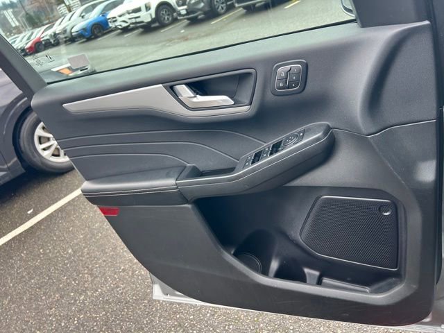 Used 2024 Ford Escape Platinum image 18