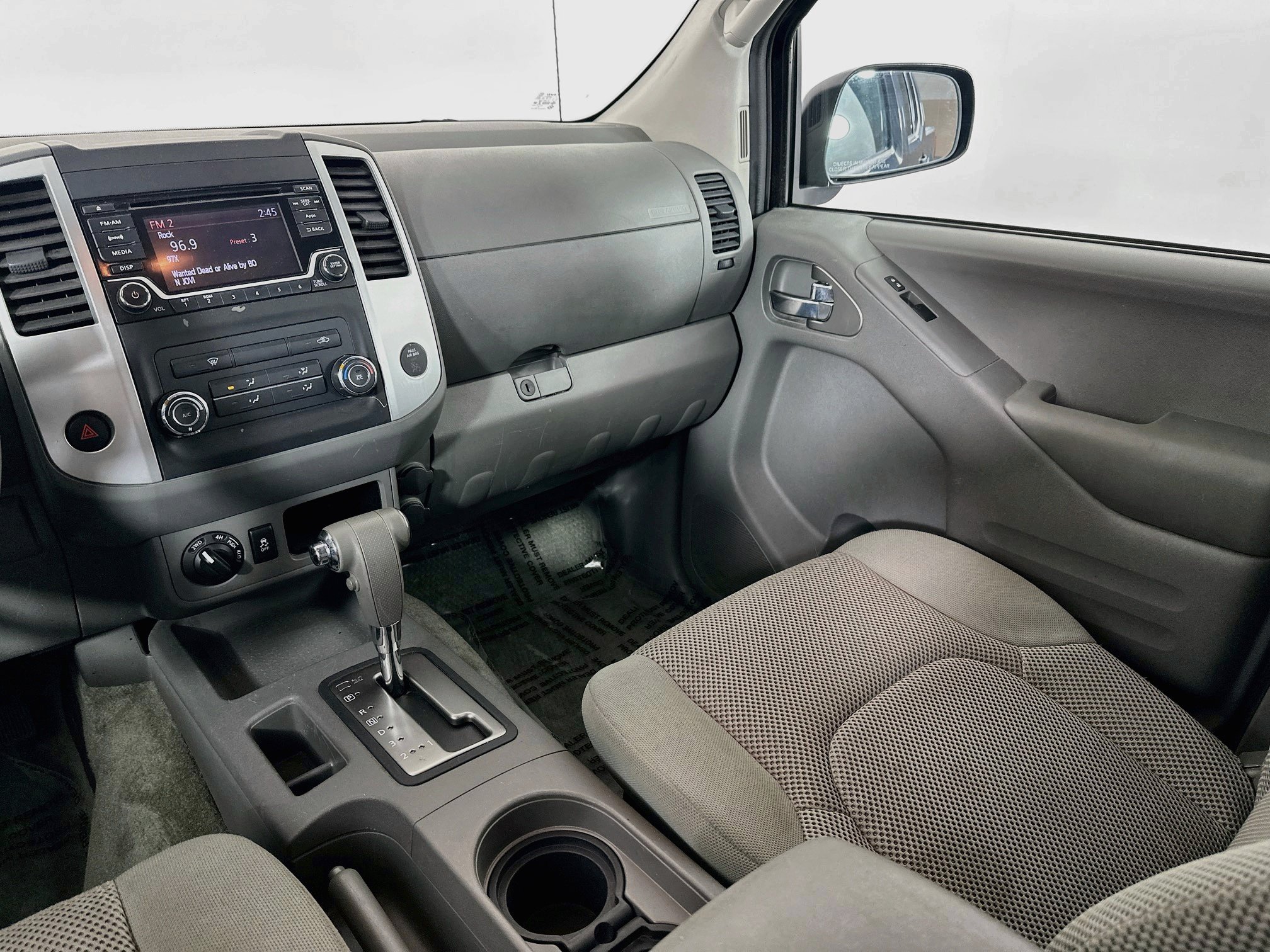 Used 2015 Nissan Frontier SV AWD/4WD image 20