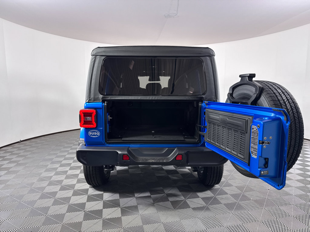 New 2025 Jeep Wrangler Sahara image 21