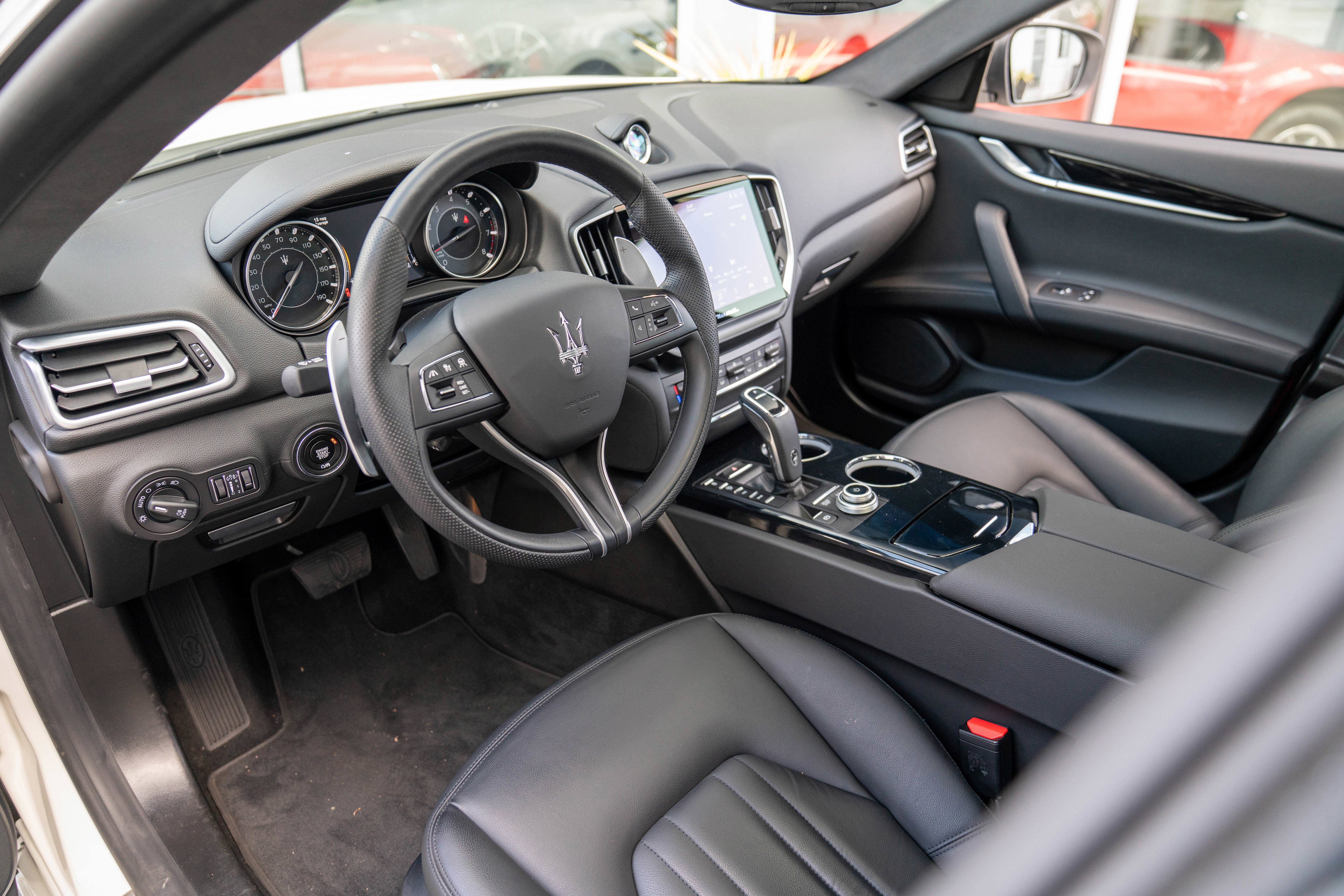 Used 2022 Maserati Ghibli Modena image 9
