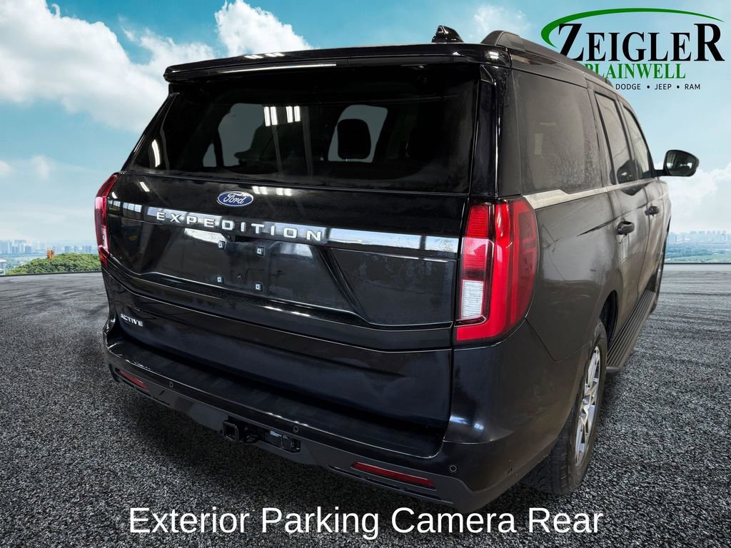 Used 2025 Ford Expedition Active image 8