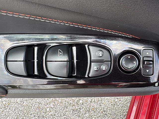 Used 2023 Nissan Altima 2.5 SR w/ SR Premium Package FWD image 33