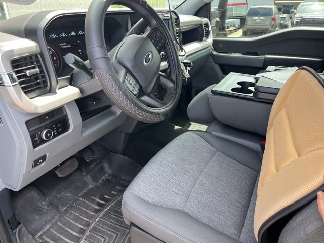 Used 2024 Ford F250 XL w/ STX Appearance Package AWD/4WD image 11