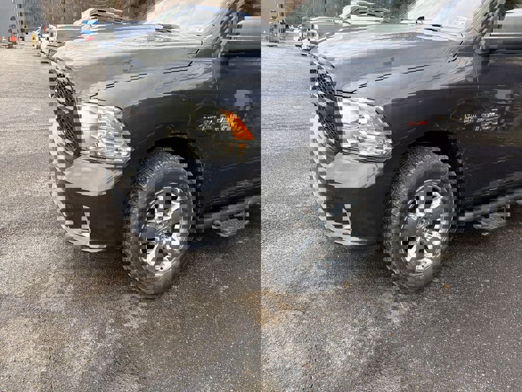 Used 2018 RAM 1500 Express w/ Express Value Package image 4