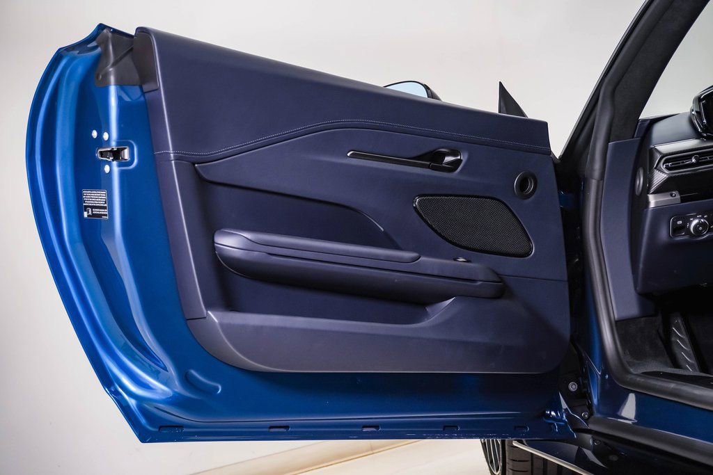 New 2026 Aston Martin V8 Vantage Coupe image 31