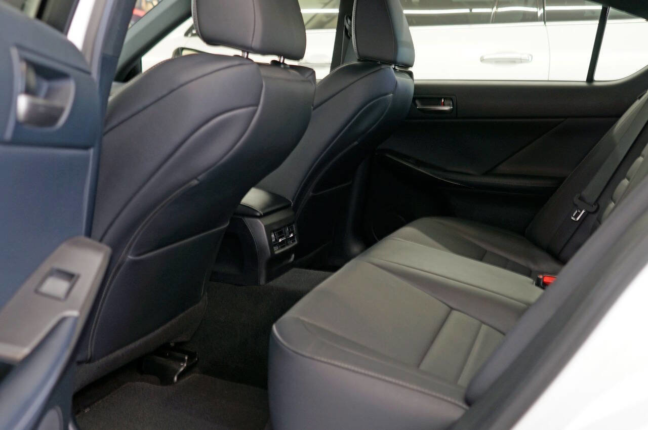 Used 2021 Lexus IS 350 F Sport w/ Navigation Package RWD image 20