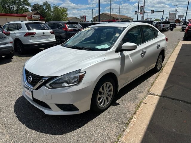 Used 2016 Nissan Sentra SV w/ Style Package FWD image 3