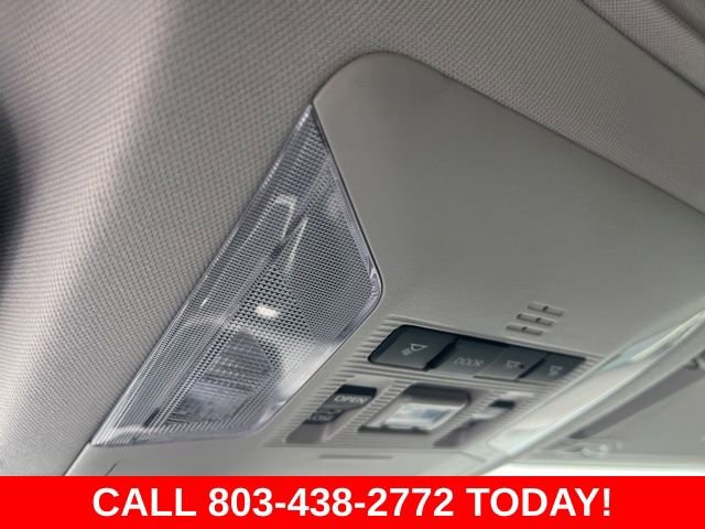 Used 2022 Toyota RAV4 XLE w/ Convenience Package AWD/4WD image 30