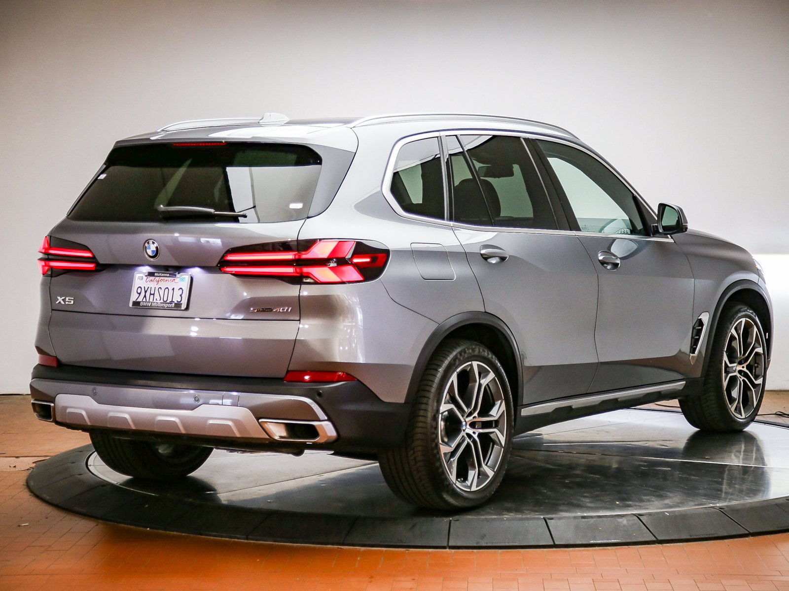 Used 2026 BMW X5 sDrive40i RWD image 5