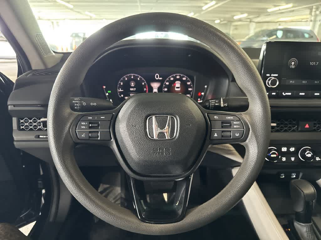 Certified 2023 Honda Accord EX image 14