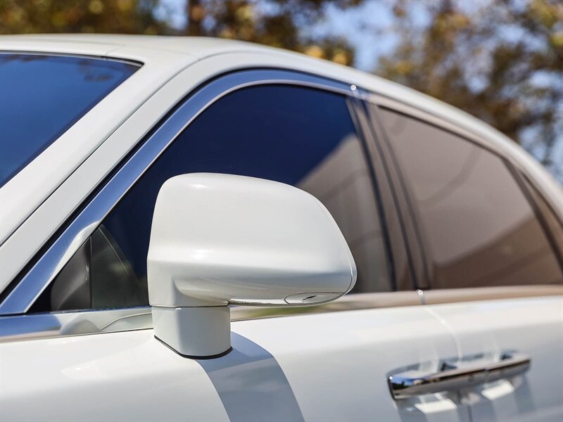 Used 2012 Rolls-Royce Ghost Extended Wheelbase RWD image 17