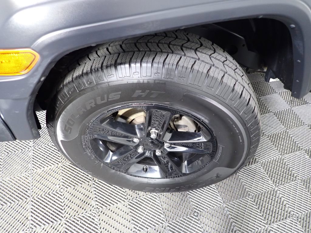 Used 2020 Jeep Wrangler Unlimited Sport image 35