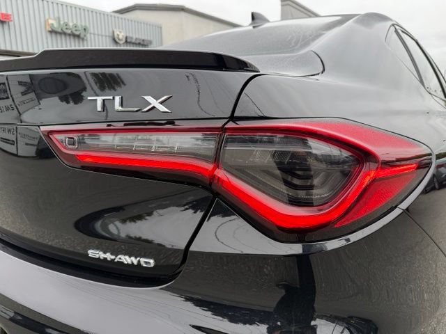 Used 2025 Acura TLX w/ A-SPEC Package AWD/4WD image 14