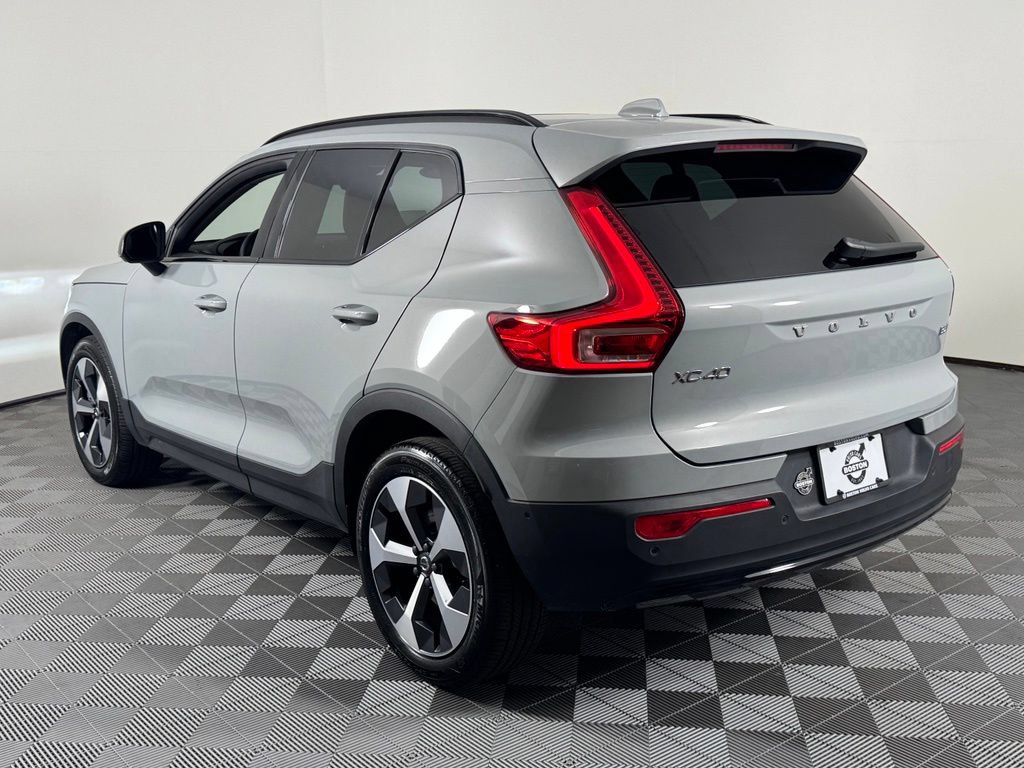Certified 2026 Volvo XC40 B5 Plus AWD/4WD image 11