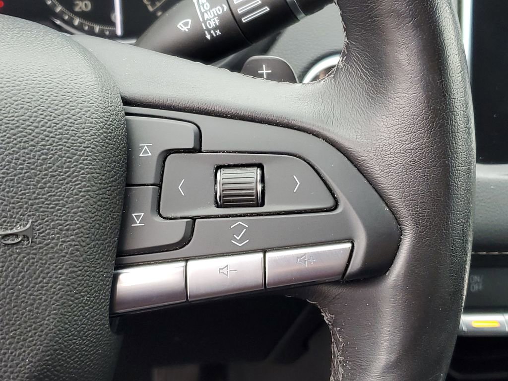Used 2021 Cadillac XT4 Premium Luxury w/ Cold Weather Package AWD/4WD image 12