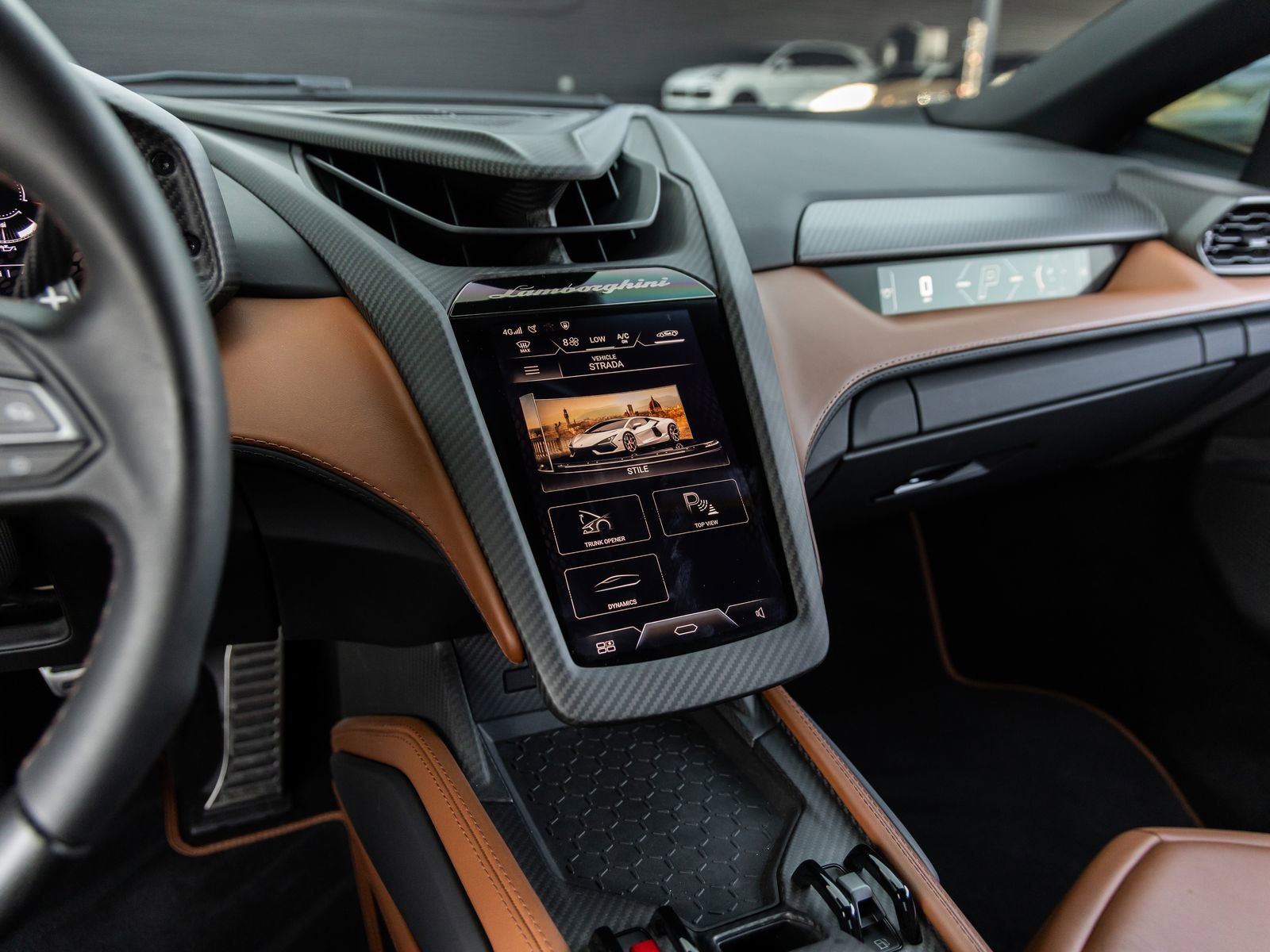 Used 2024 Lamborghini Revuelto AWD/4WD image 35