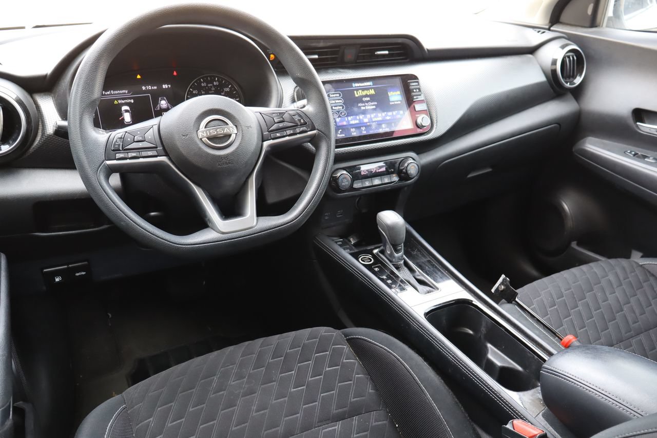 Used 2022 Nissan Kicks SV FWD image 4