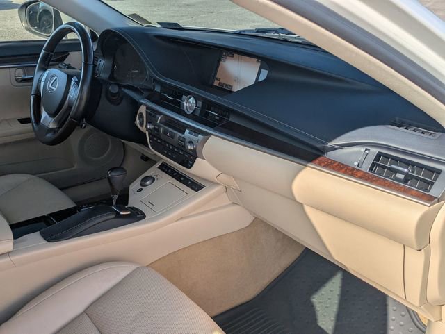 Used 2015 Lexus ES 350 image 31