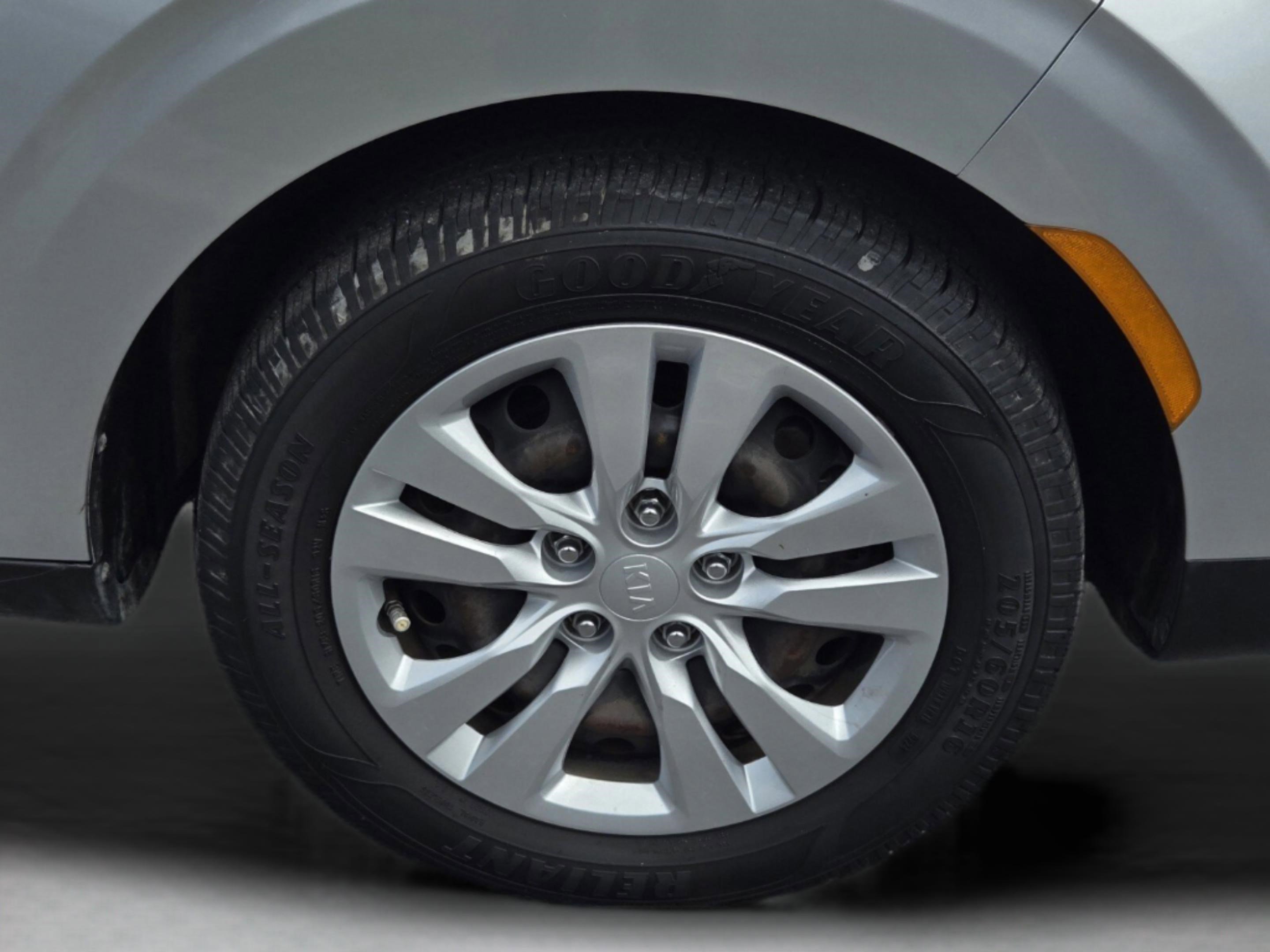 Used 2021 Kia Soul LX image 26