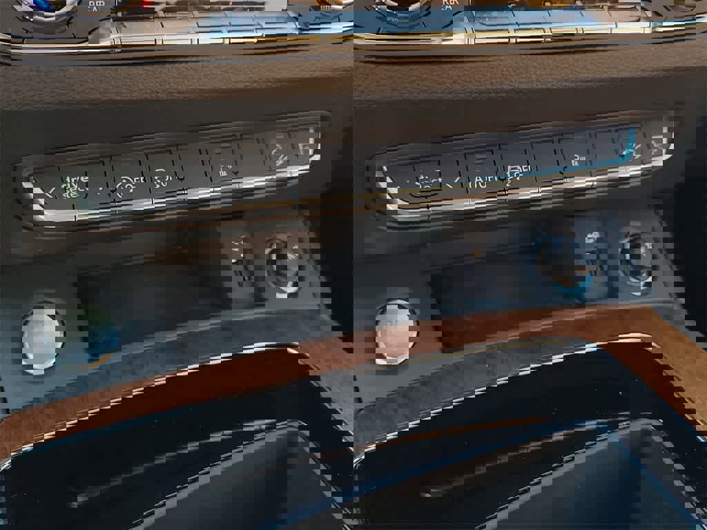 Used 2022 Audi Q5 2.0T Premium image 30