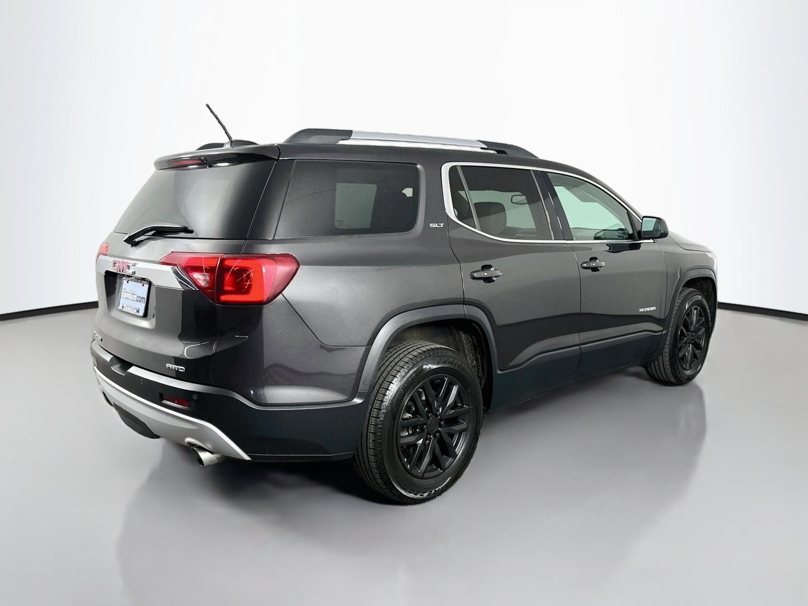 Used 2017 GMC Acadia SLT AWD/4WD image 8