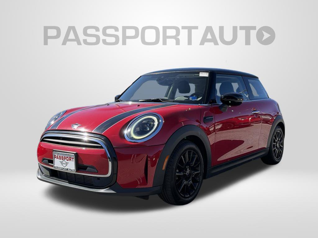 Used 2024 MINI Cooper 2-Door Hardtop FWD image 1