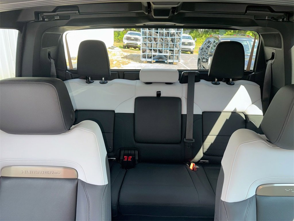 Used 2024 GMC Hummer EV 2X w/ Extreme Off-Road Package image 33