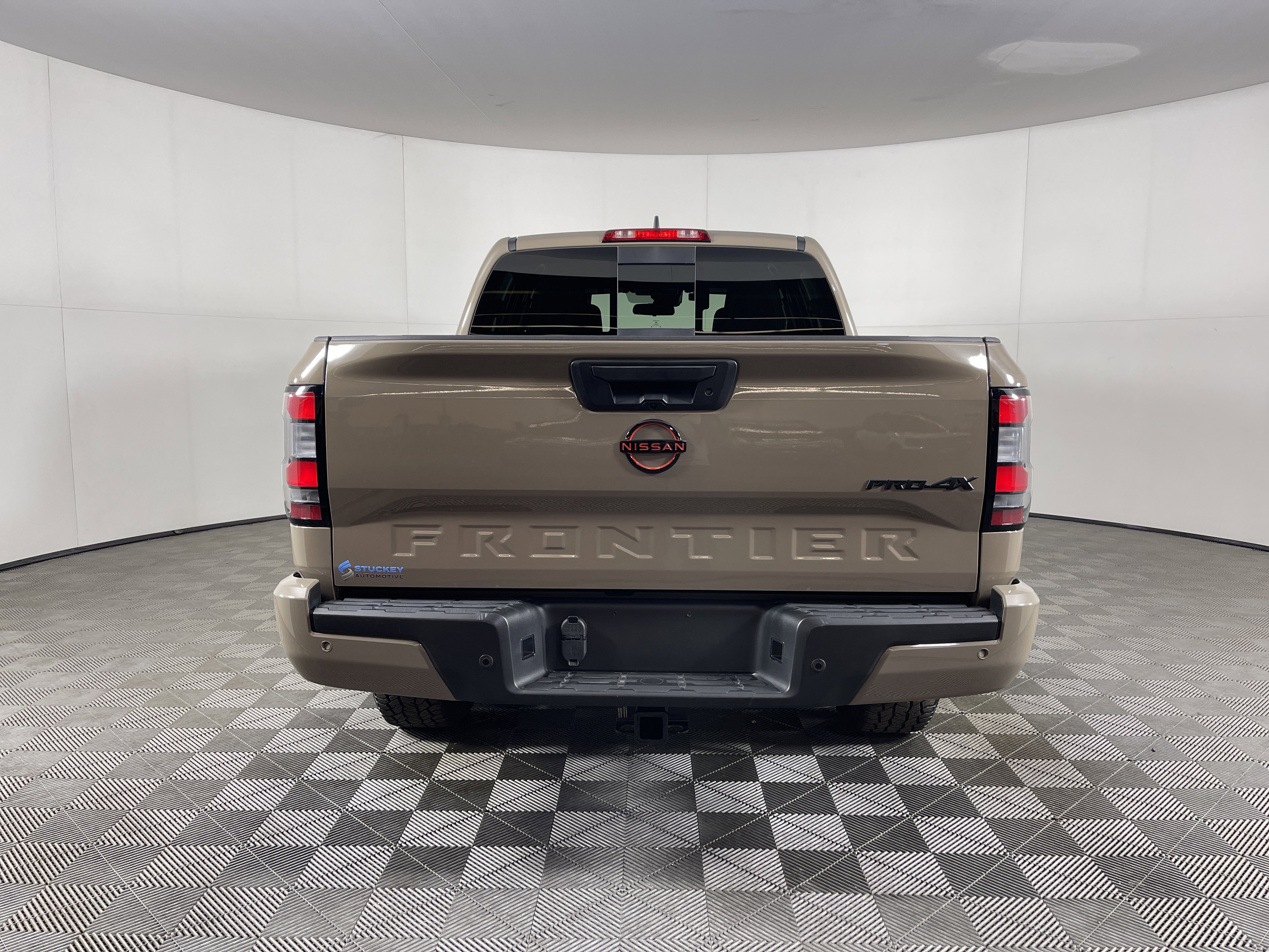 Used 2023 Nissan Frontier PRO-4X w/ Pro Convenience Package image 4