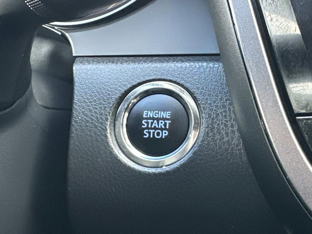 Used 2023 Toyota Camry SE image 16
