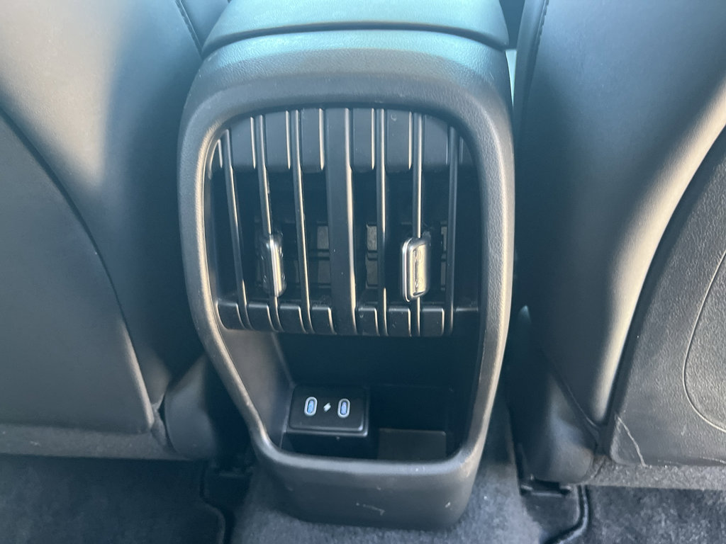 Used 2025 Hyundai Kona Limited AWD/4WD image 40