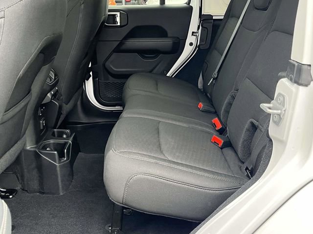 Used 2019 Jeep Wrangler Unlimited Sahara image 15