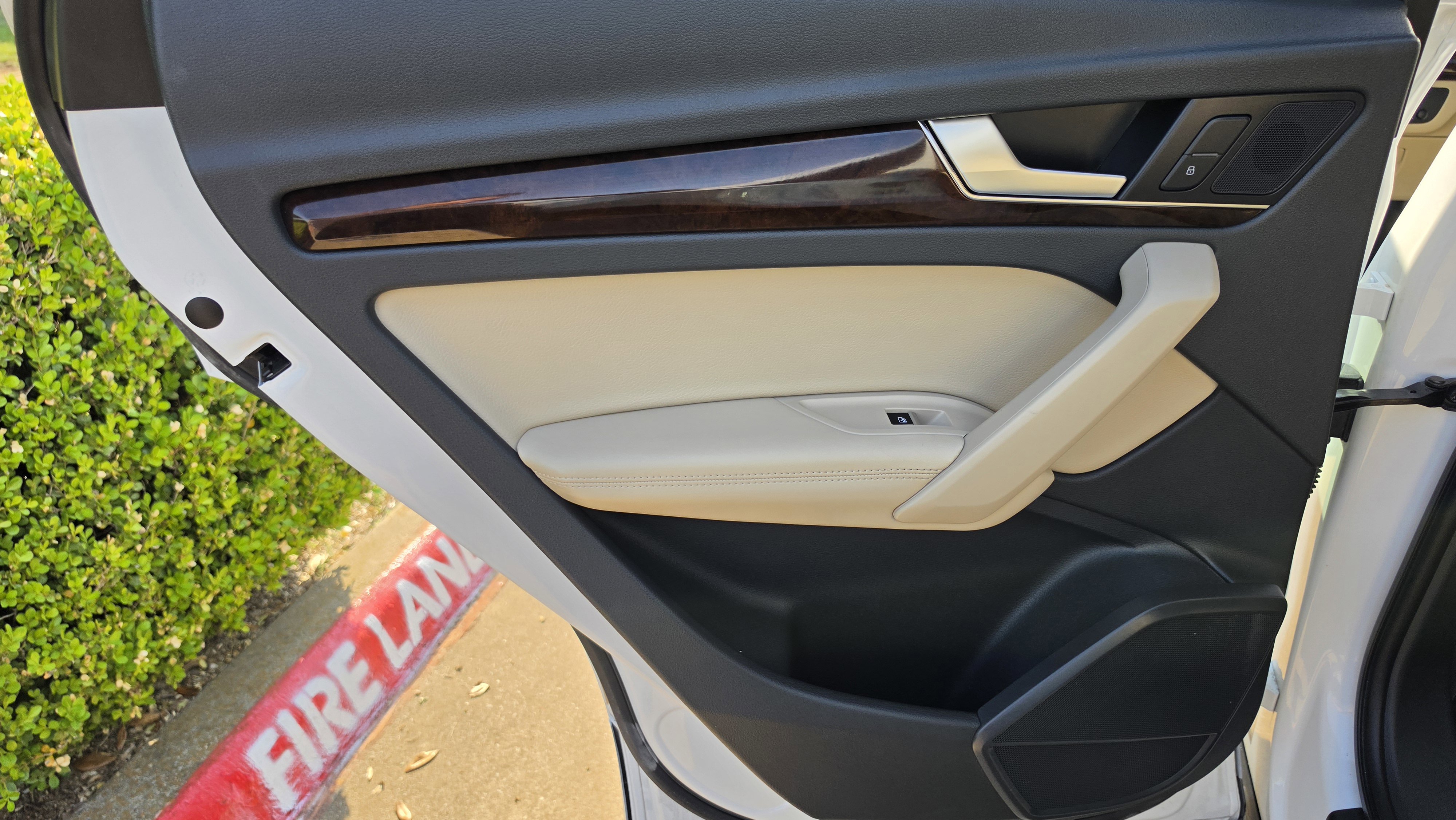 Used 2019 Audi Q5 2.0T Premium Plus w/ Premium Plus Package image 22