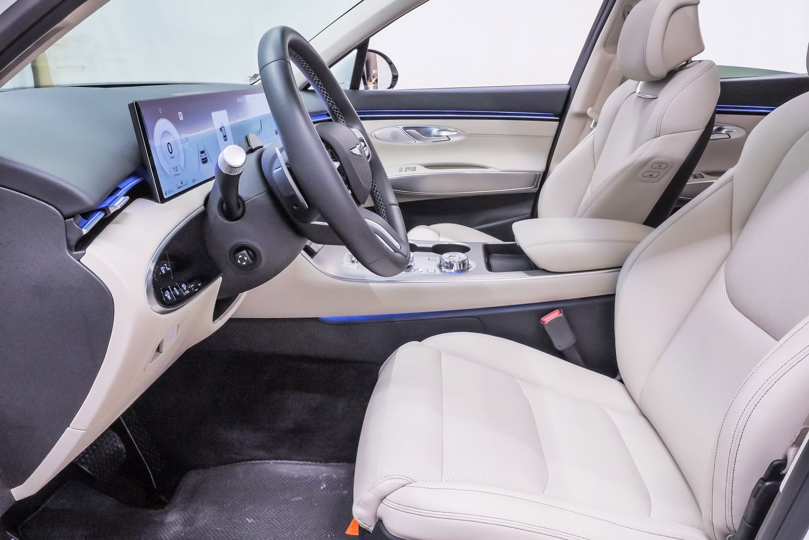 Certified 2026 Genesis GV70 2.5T Select image 9