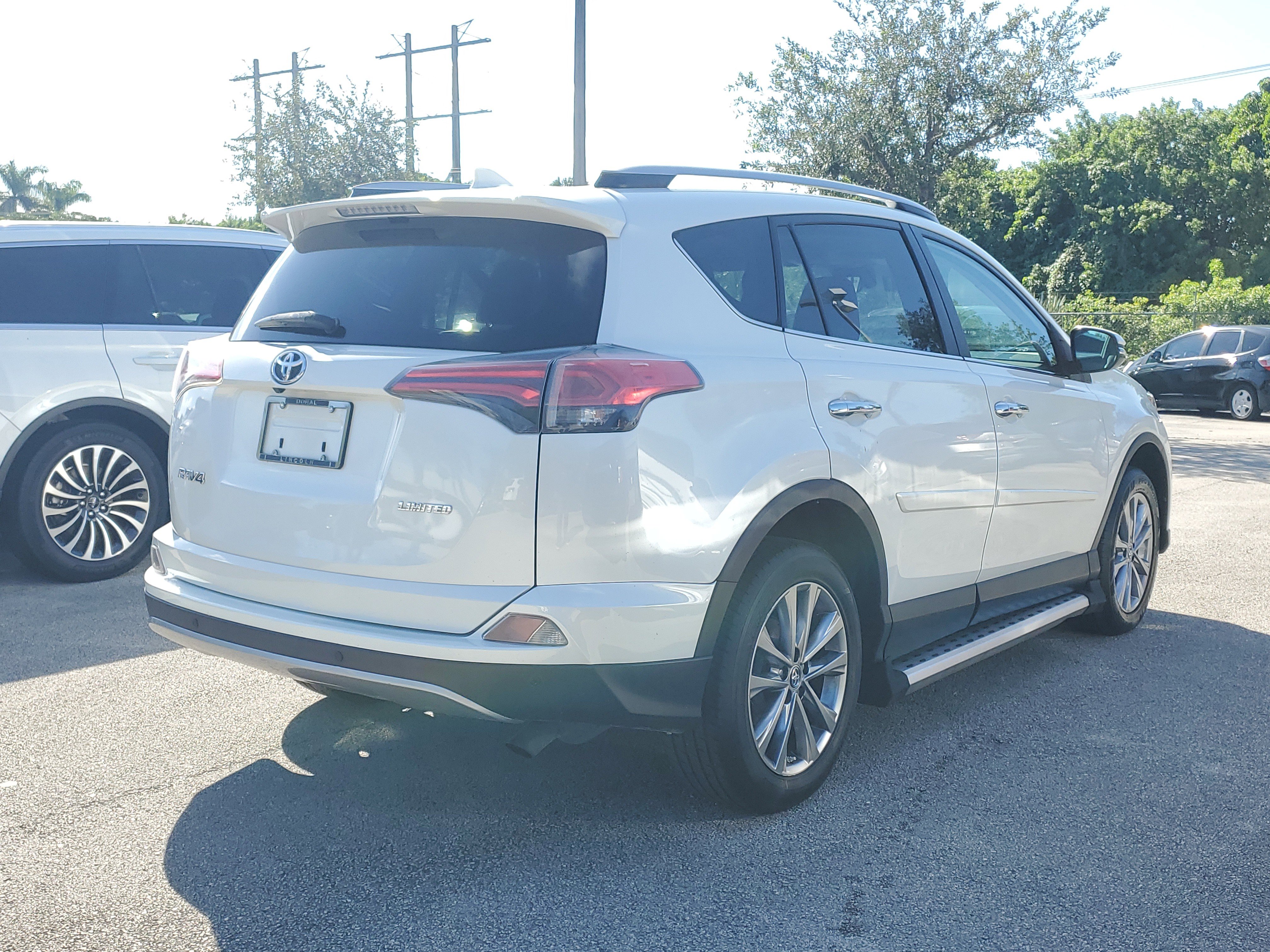 Used 2017 Toyota RAV4 Limited image 6