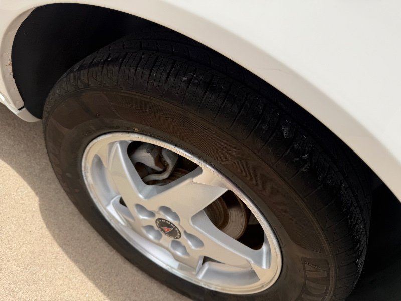 Used 2004 Pontiac Grand Prix GT2 FWD image 14