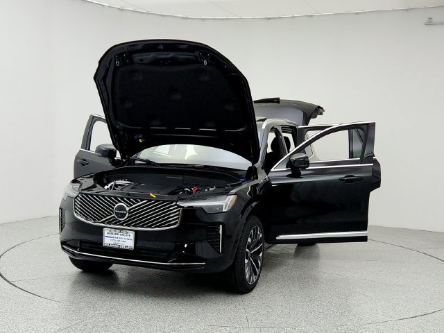 New 2026 Volvo XC90 B6 Plus w/ Protection Package Premier AWD/4WD image 9