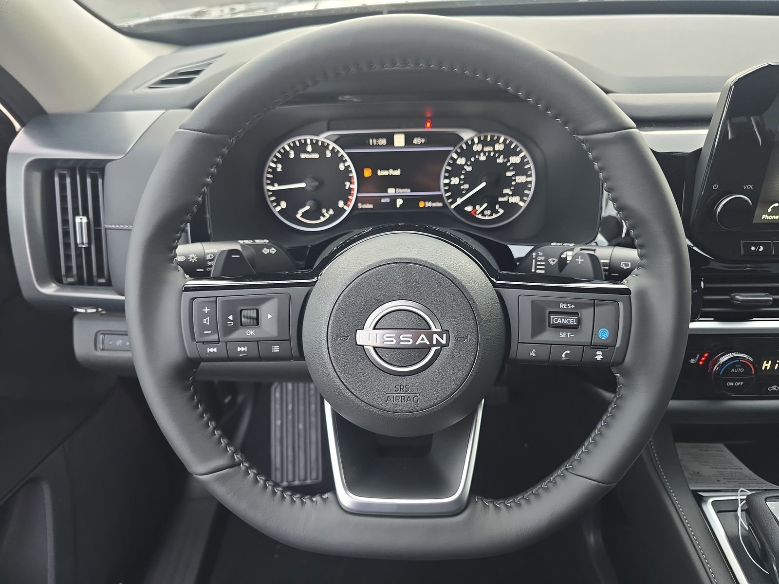 New 2025 Nissan Pathfinder SL image 15