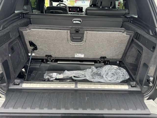 Used 2025 BMW X5 xDrive50e image 39