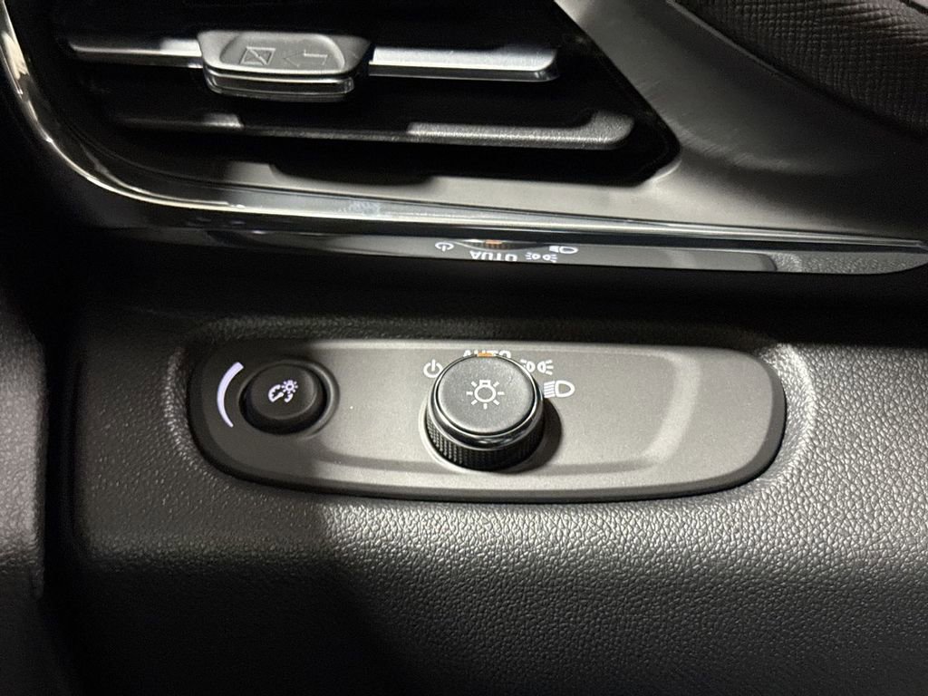 New 2026 Buick Envista Preferred w/ Convenience I Package image 17