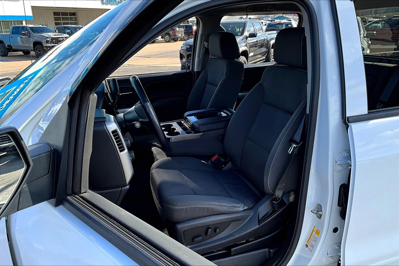 Used 2018 Chevrolet Silverado 1500 LT w/ Texas Edition image 21