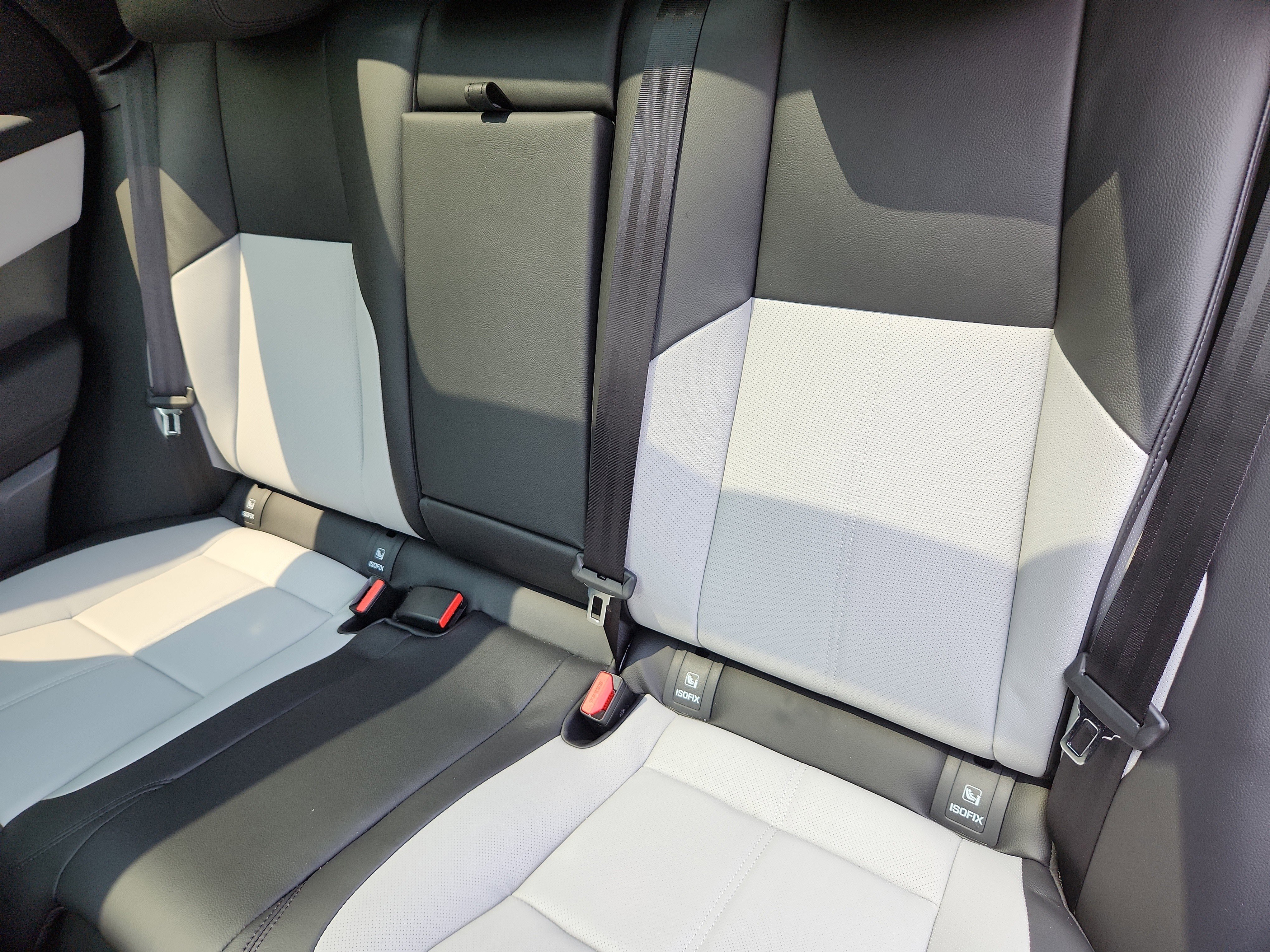 Certified 2026 Land Rover Range Rover Velar S image 25