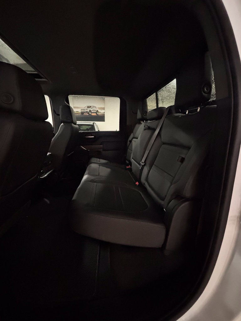 Used 2021 GMC Sierra 3500 Denali w/ Denali Ultimate Package AWD/4WD image 21