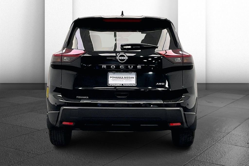 Certified 2026 Nissan Rogue SV AWD/4WD image 3