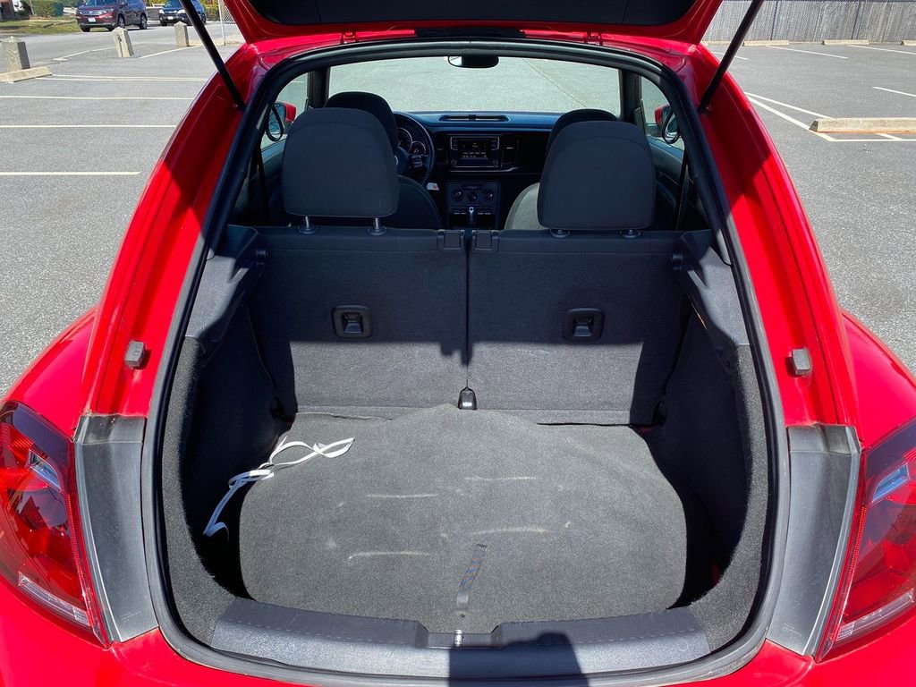 Used 2019 Volkswagen Beetle 2.0T SE image 27