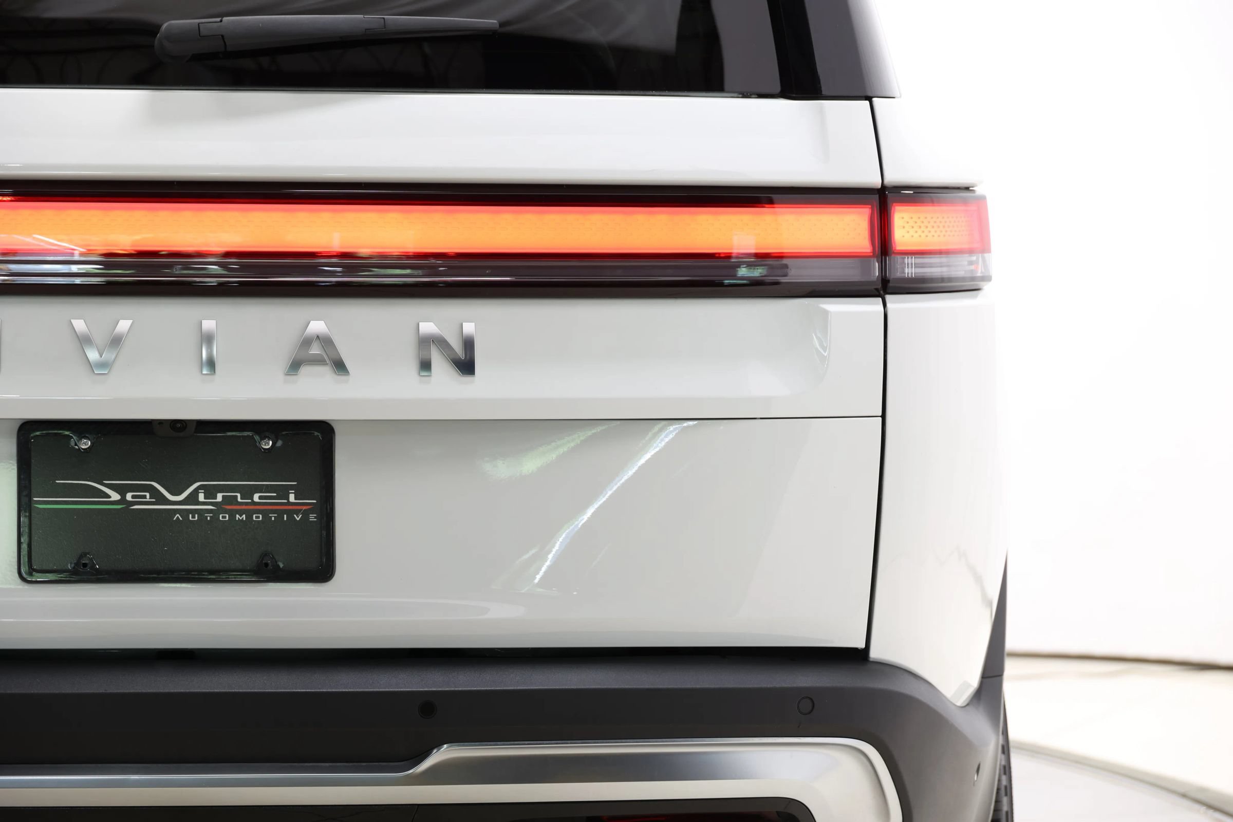 Used 2024 Rivian R1S Adventure Quad AWD/4WD image 73