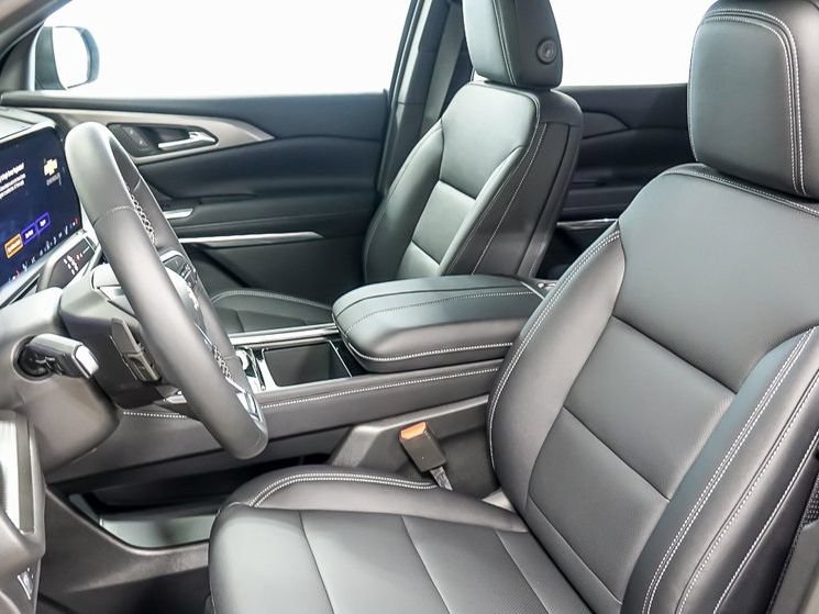 New 2026 Chevrolet Traverse LT w/ LPO, Floor Liner Package AWD/4WD image 10