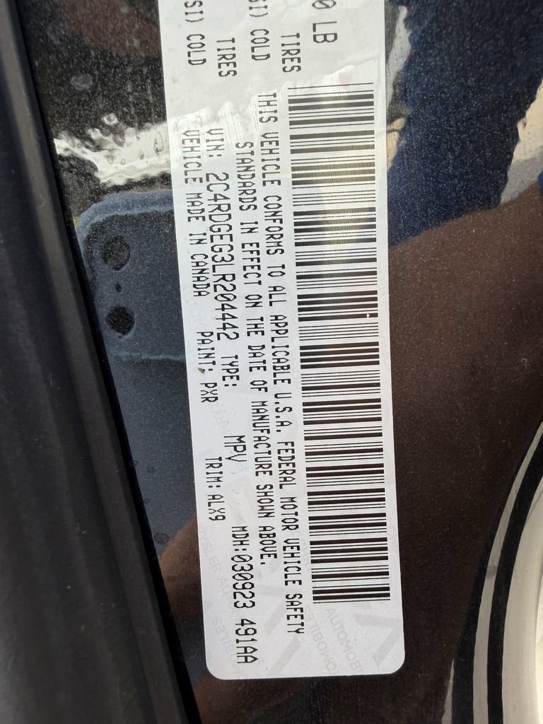 Used 2020 Dodge Grand Caravan GT FWD image 29
