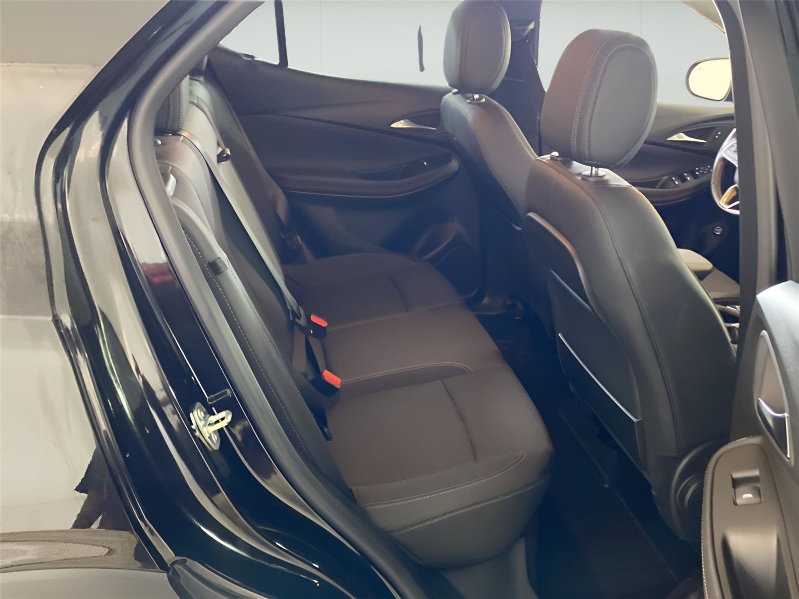 Certified 2024 Buick Encore GX Preferred w/ Comfort Package FWD image 22