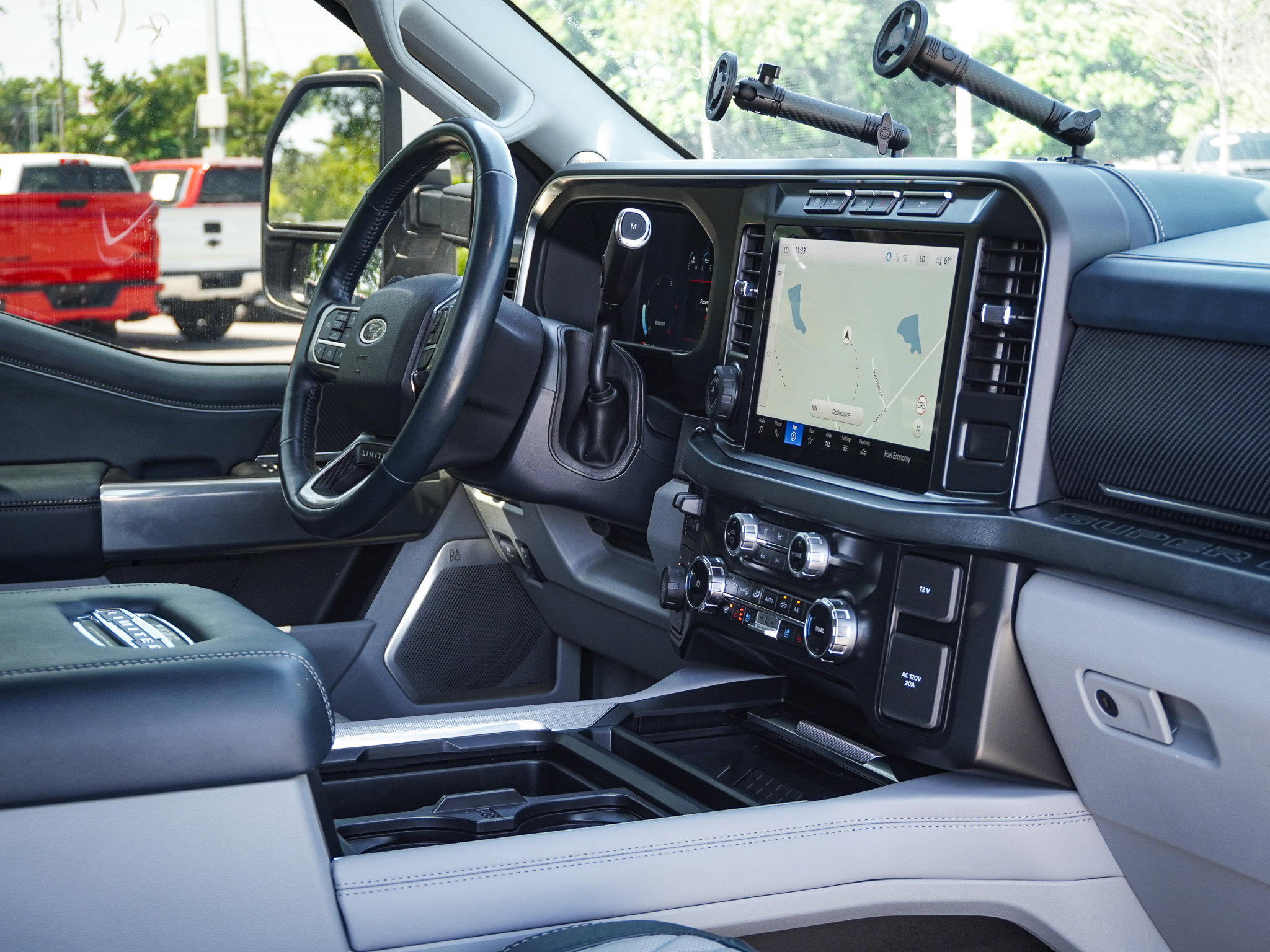 Used 2024 Ford F350 Limited AWD/4WD image 36