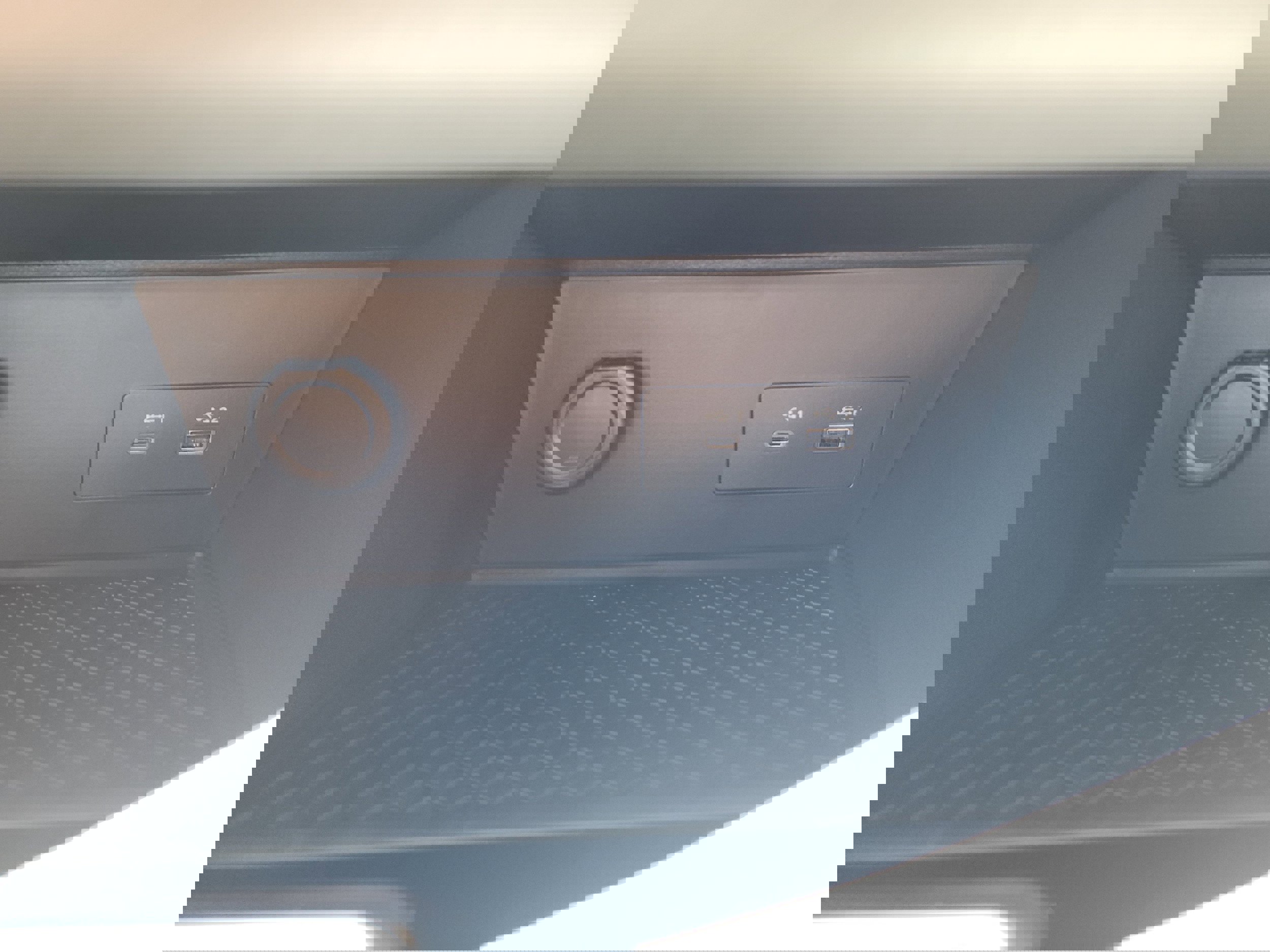 New 2025 Nissan Pathfinder SV w/ Black Appearance Package image 14